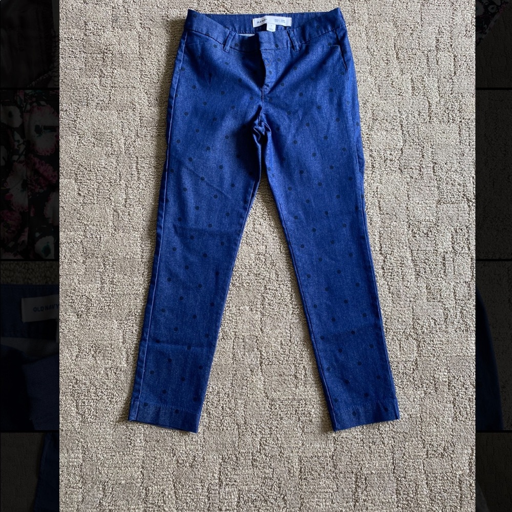 Old Navy Polka Dot Pixie Ankle Pants